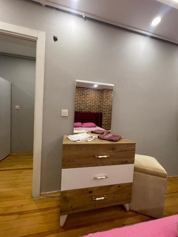 One Bedroom In Istiklal Street Daire